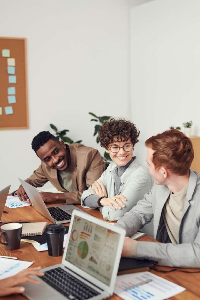 String IT Solution team collaborating